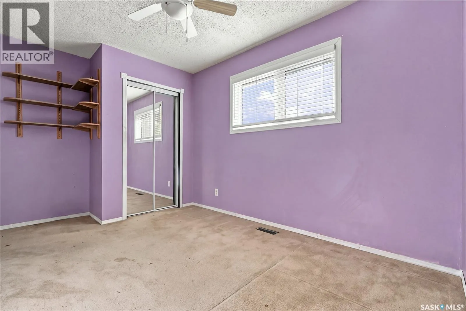 427 Poth WAY