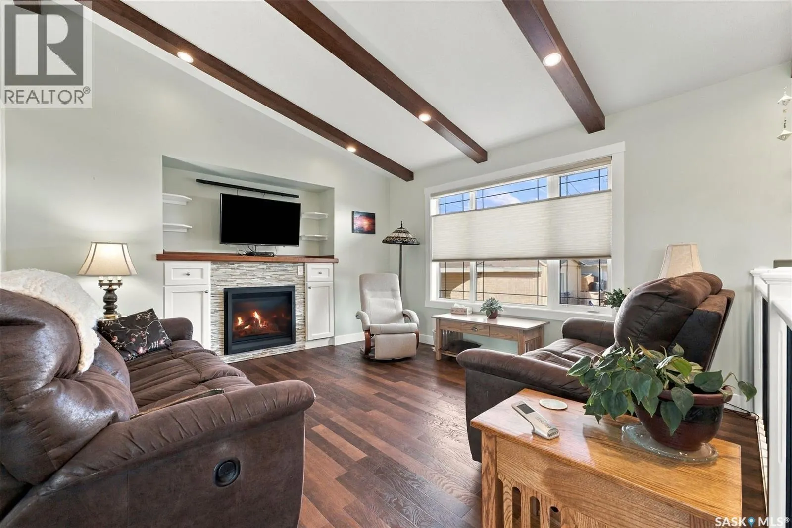 878 Cedar TERRACE