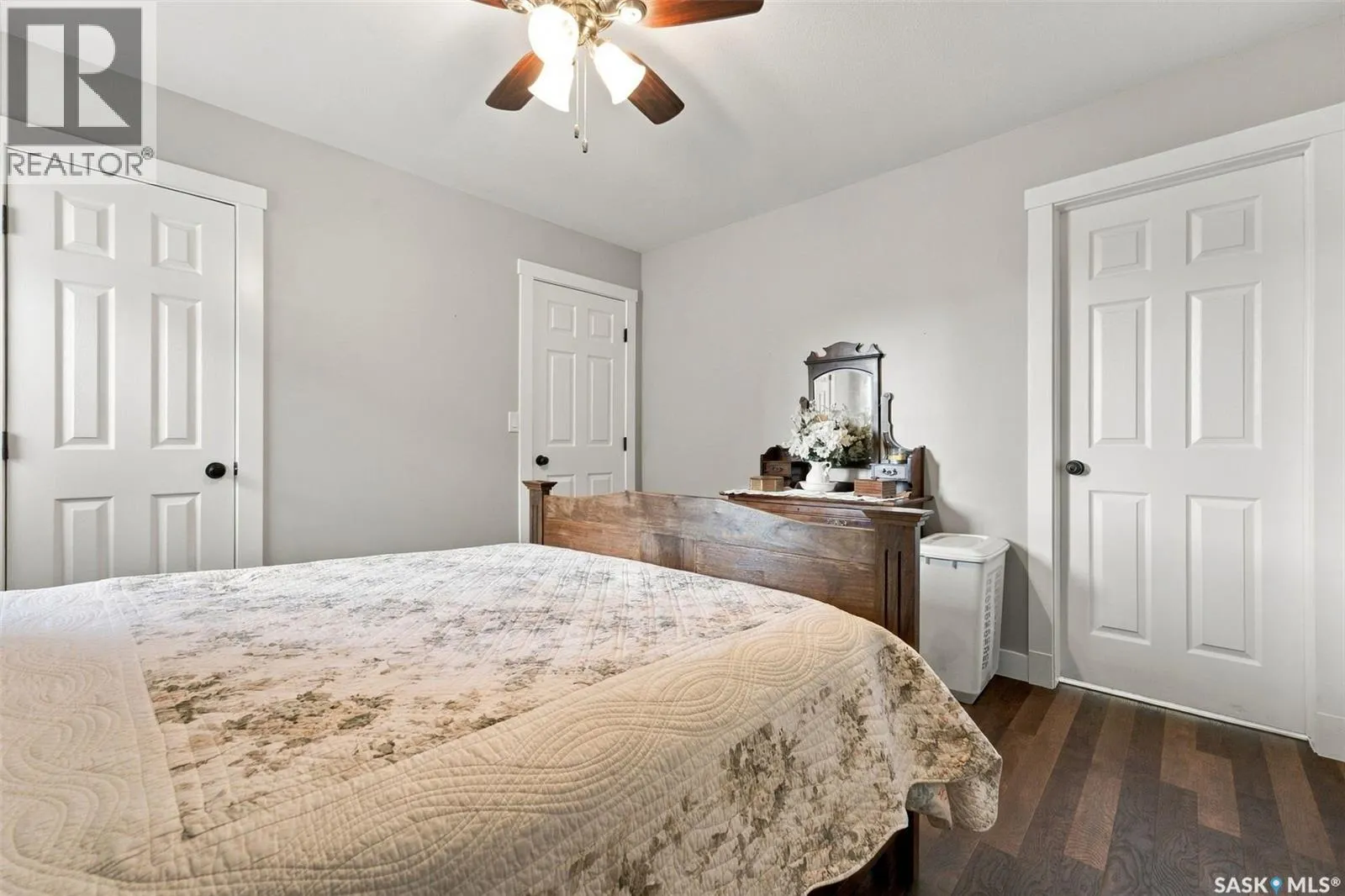 878 Cedar TERRACE