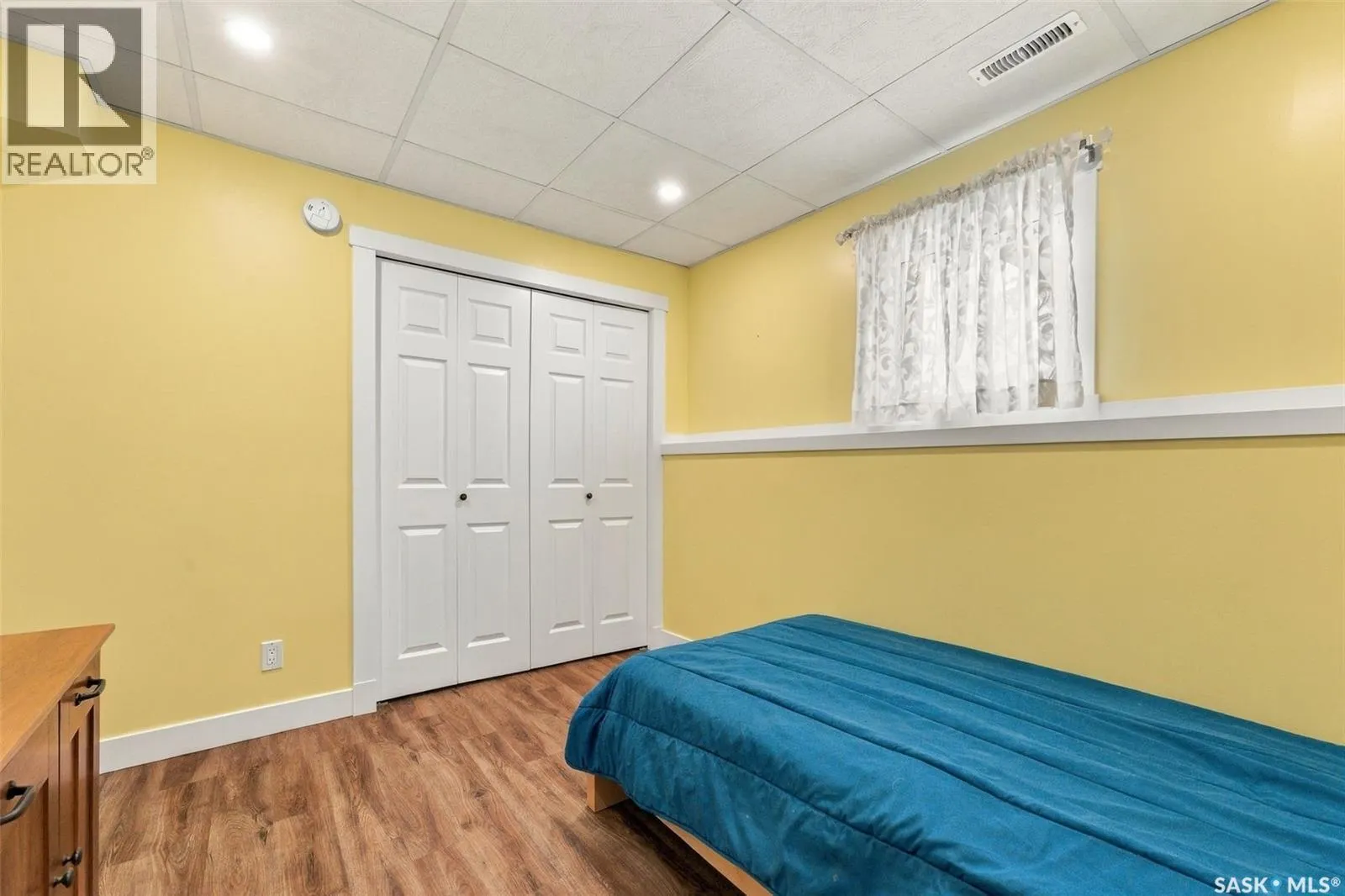 878 Cedar TERRACE