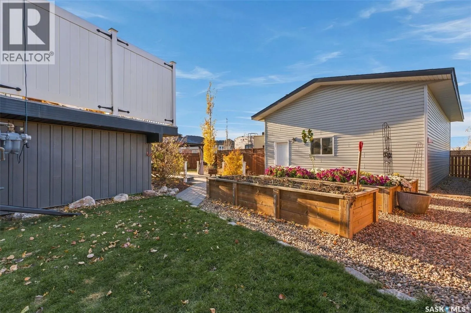878 Cedar TERRACE