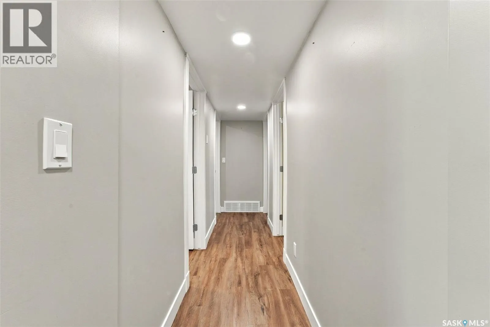 878 Cedar TERRACE