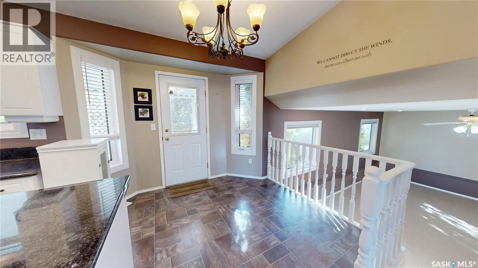 803 Swan CRESCENT