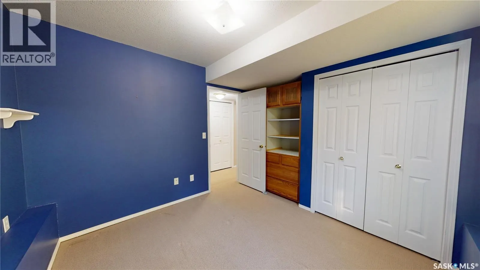 803 Swan CRESCENT