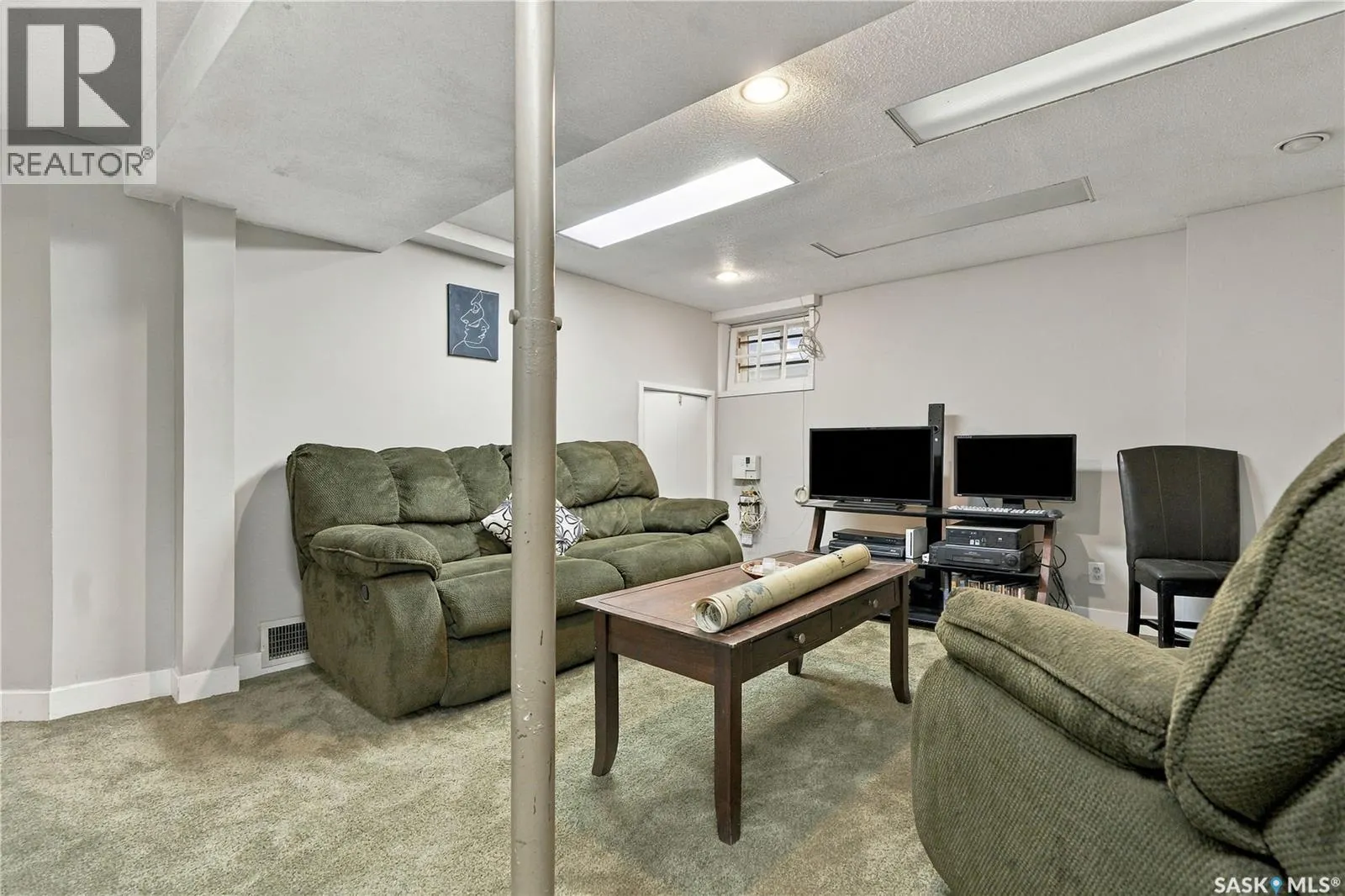 709 McPherson AVENUE
