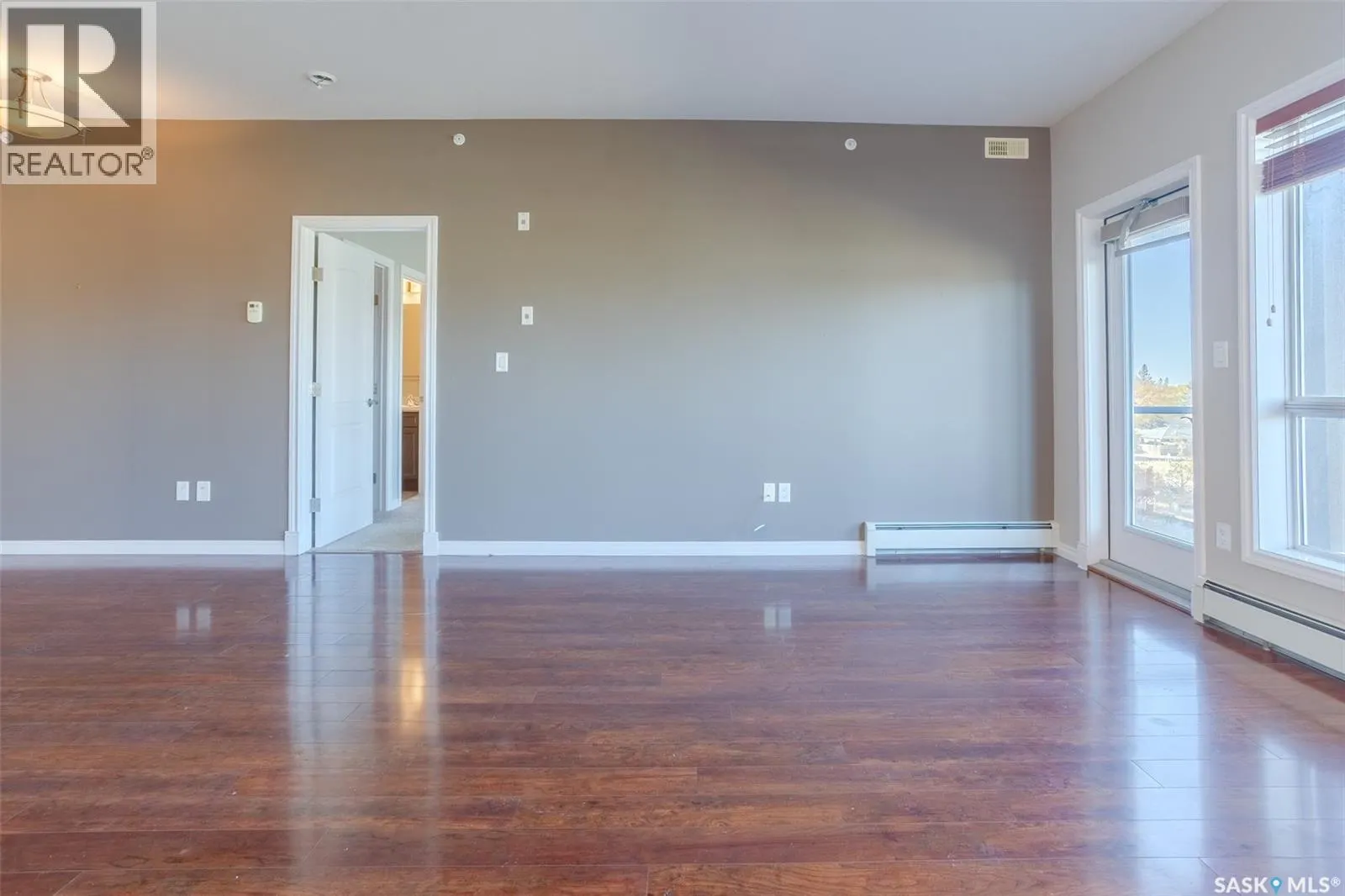 321 2710 Main STREET