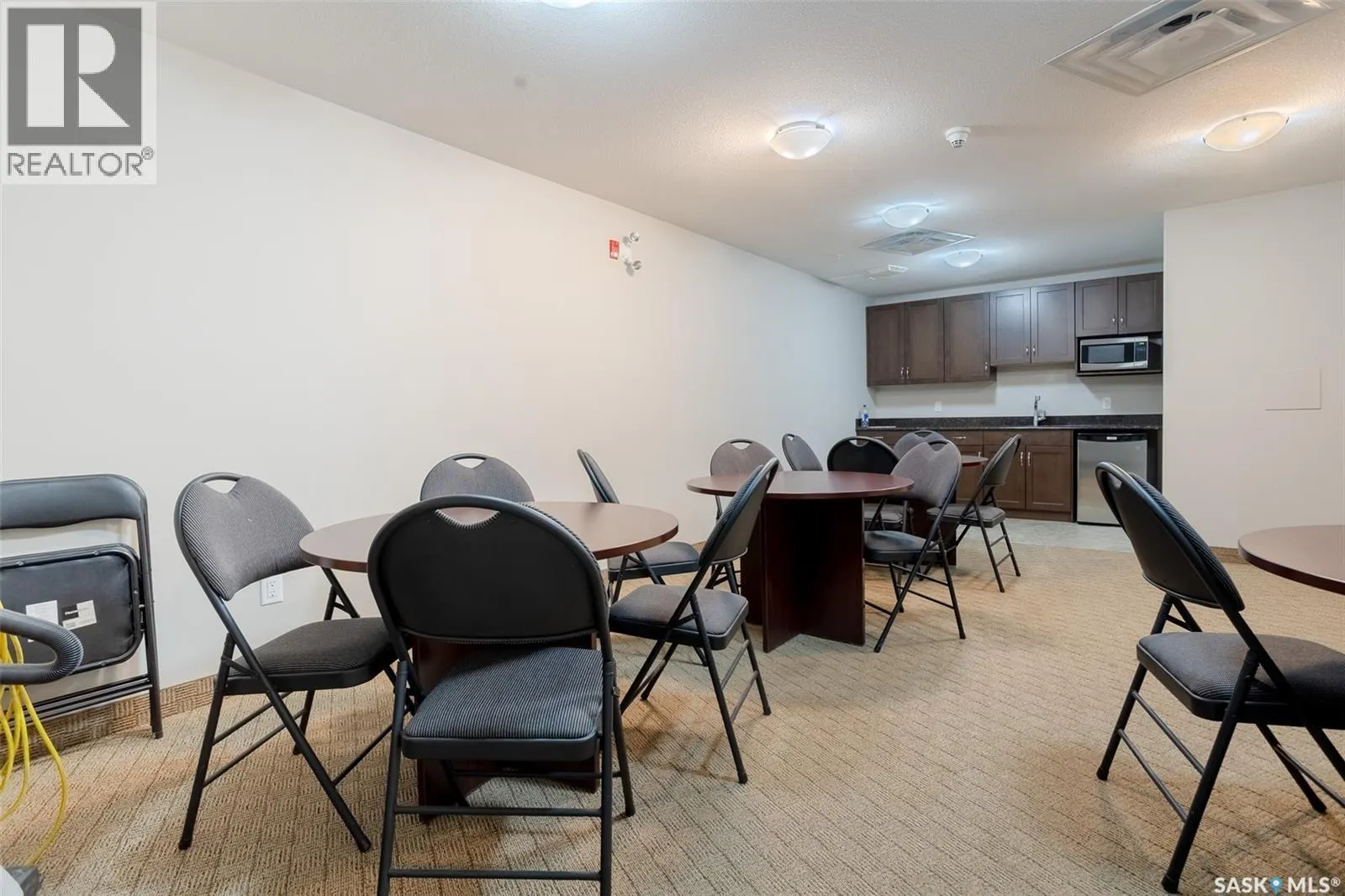 321 2710 Main STREET