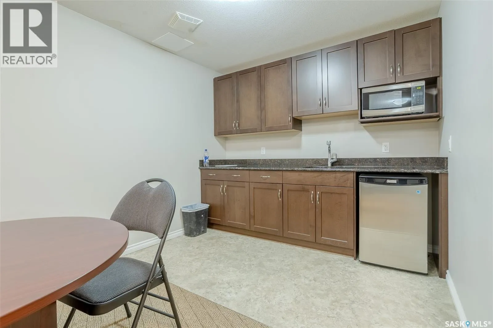 321 2710 Main STREET