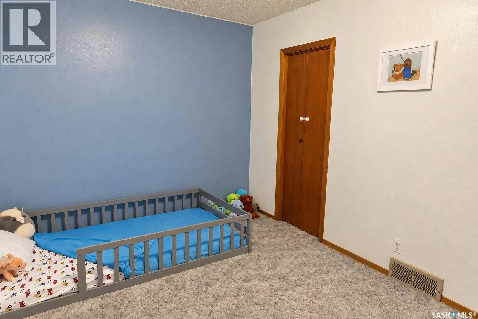 412 2nd STREET N