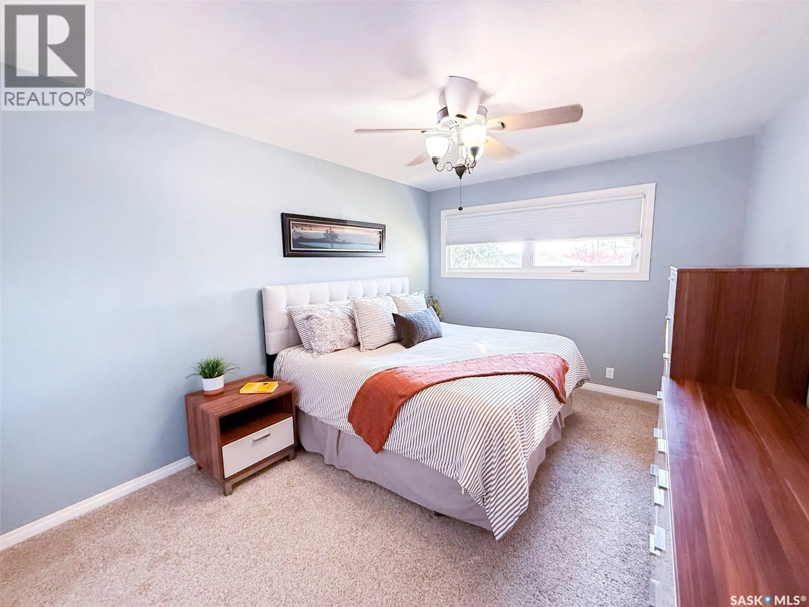 1105 Riverview CRESCENT