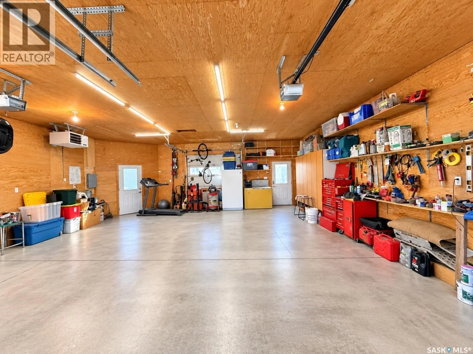 1105 Riverview CRESCENT