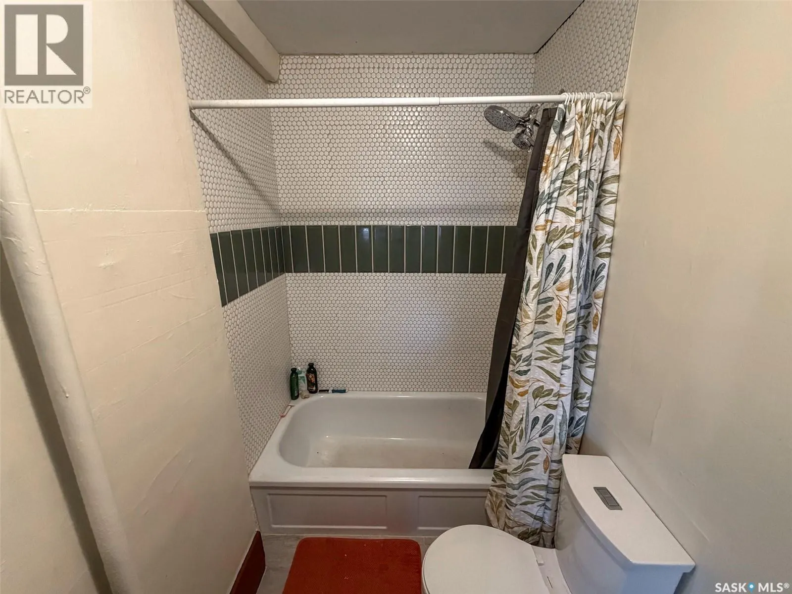 431 1st STREET W