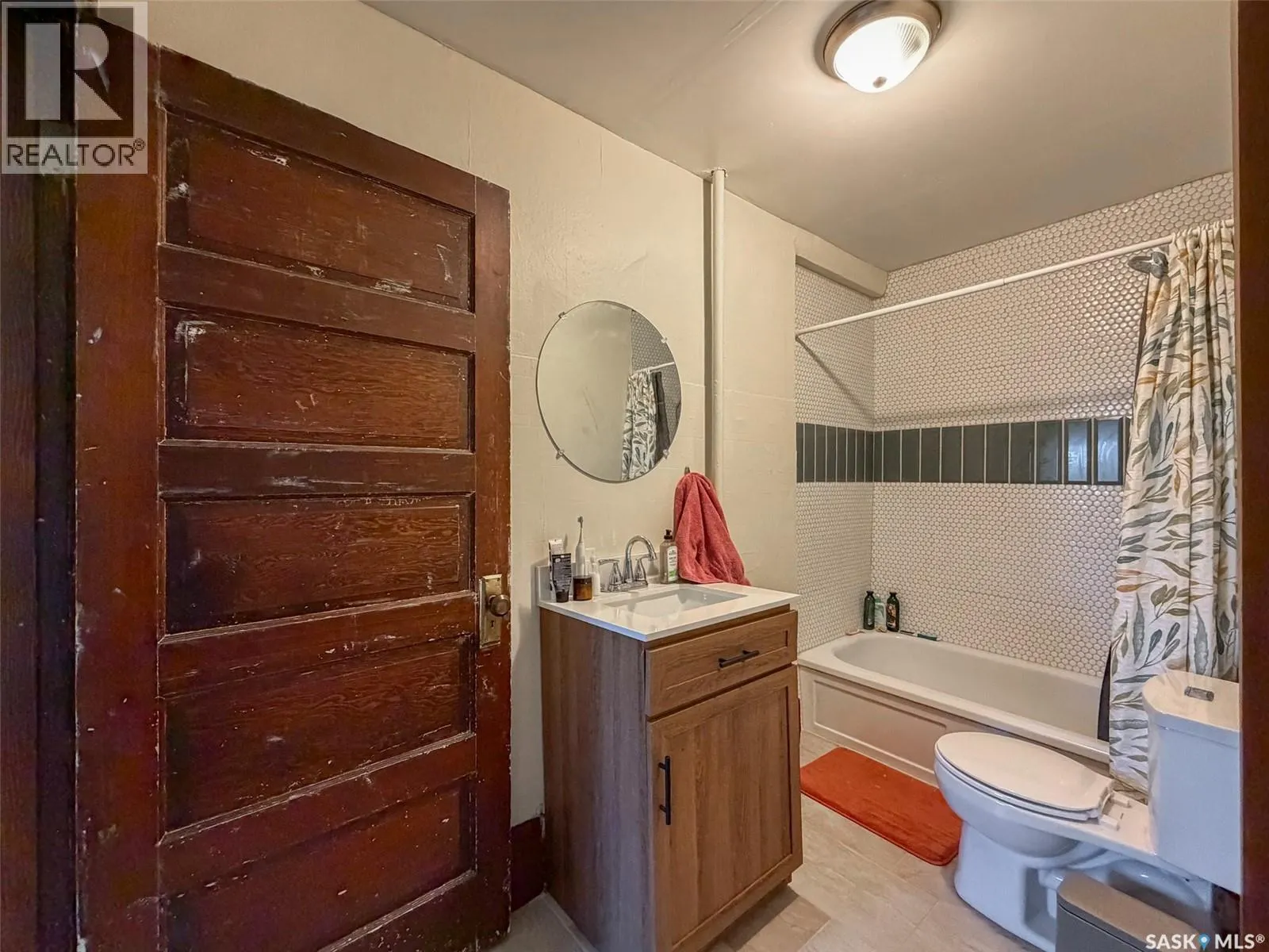 431 1st STREET W