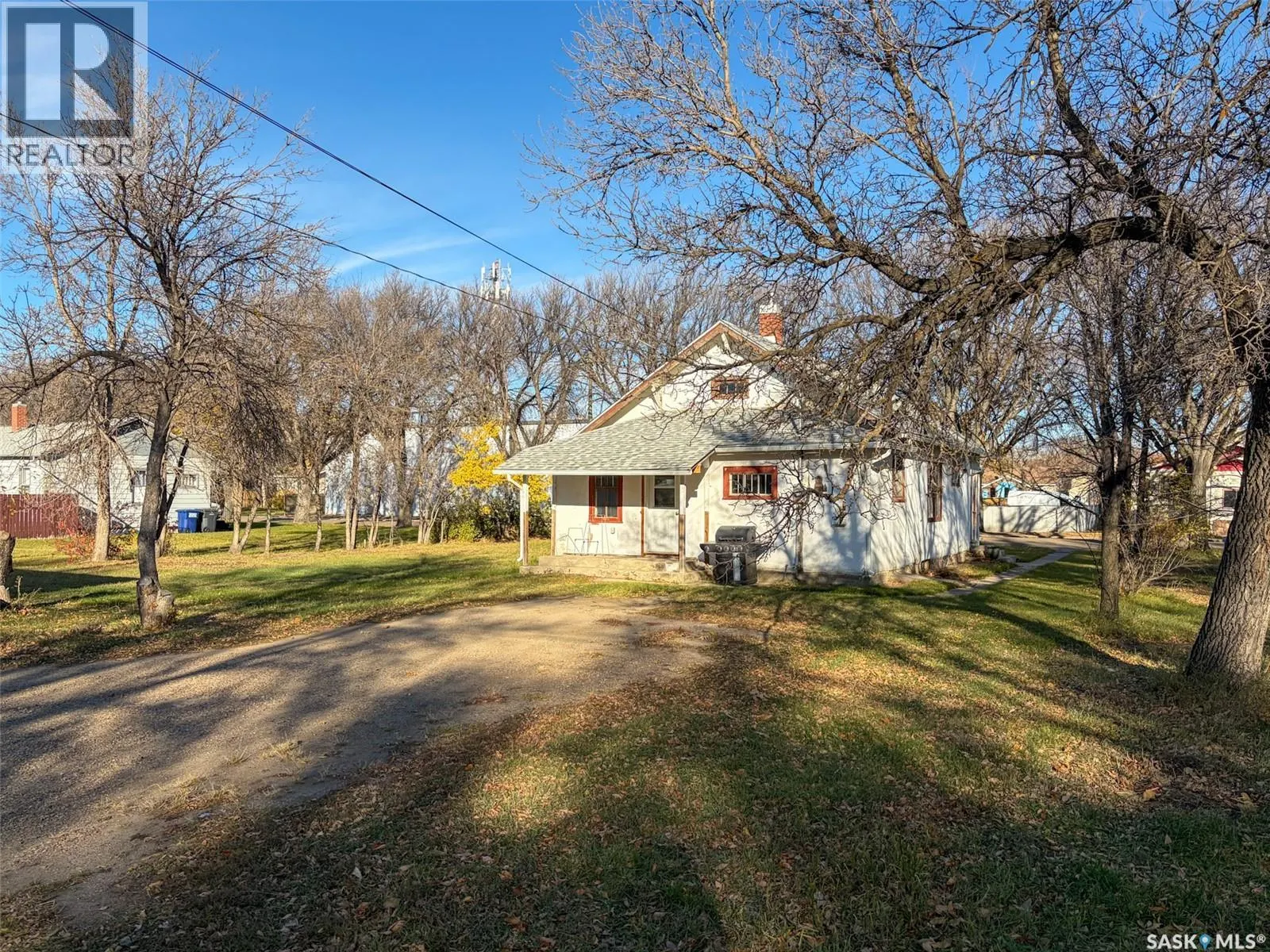431 1st STREET W