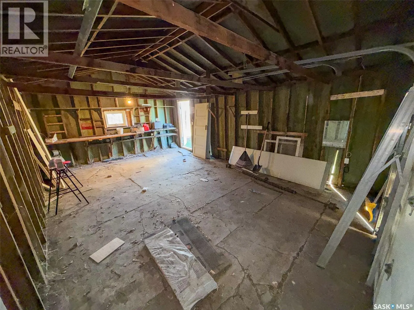 431 1st STREET W