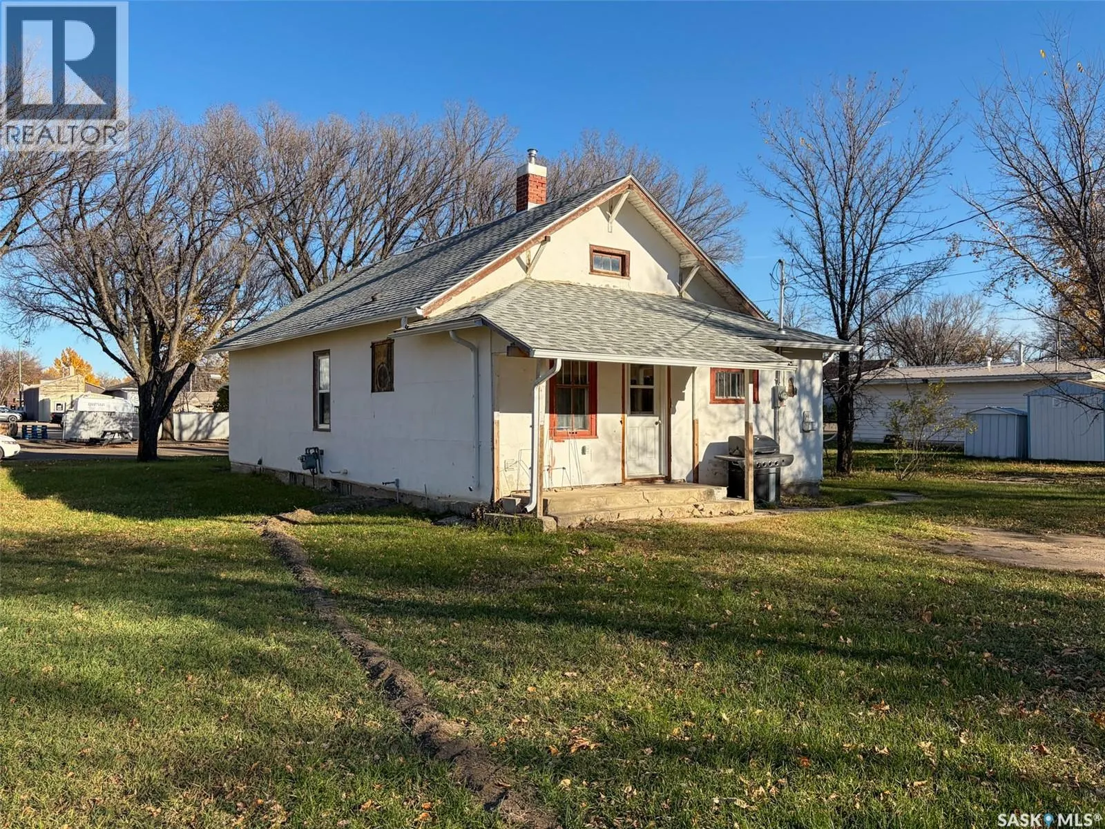 431 1st STREET W