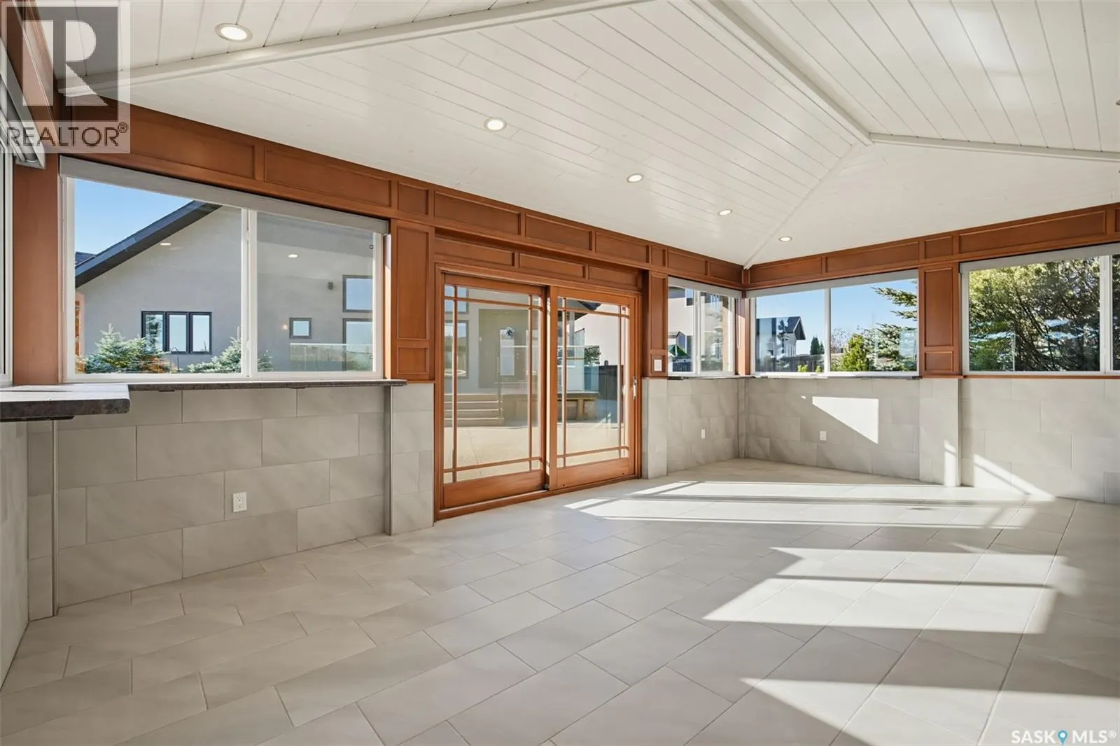 431 Paton PLACE