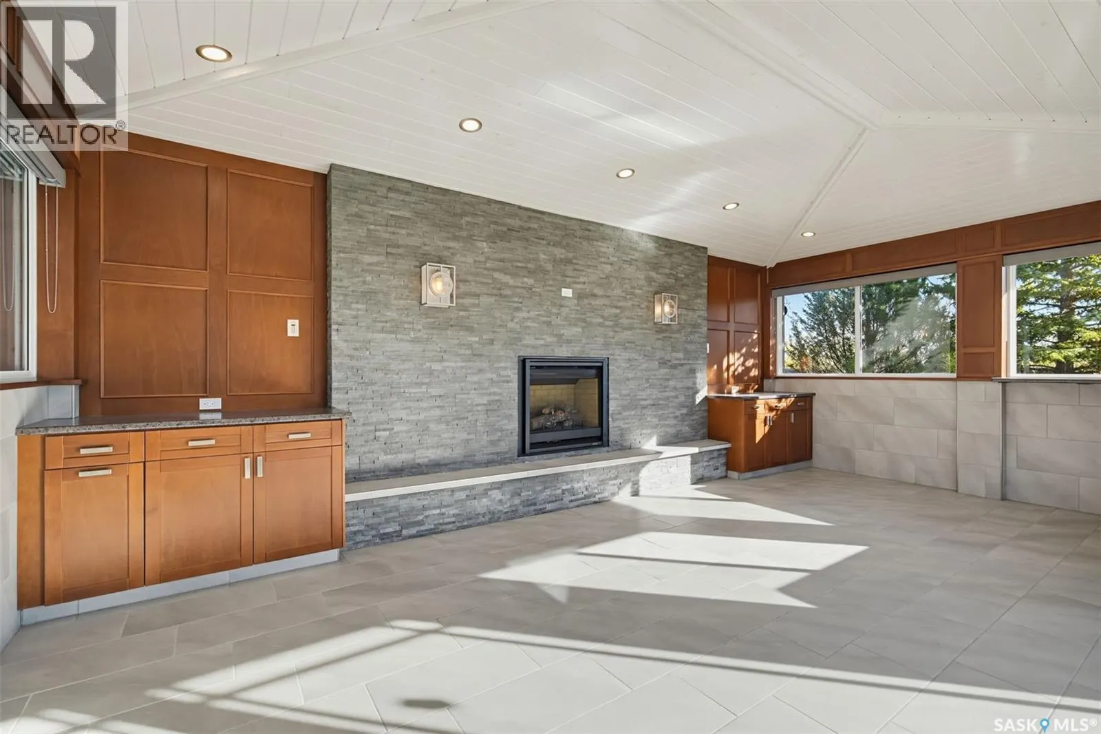 431 Paton PLACE