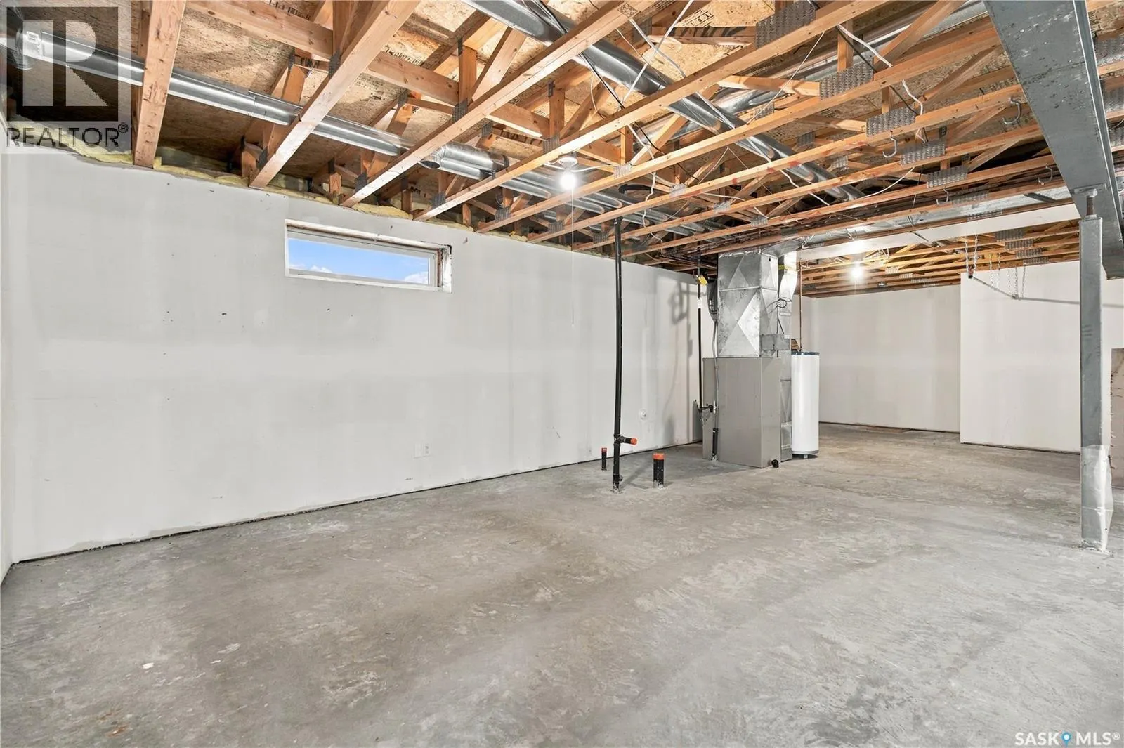 3144 Randall ROAD E