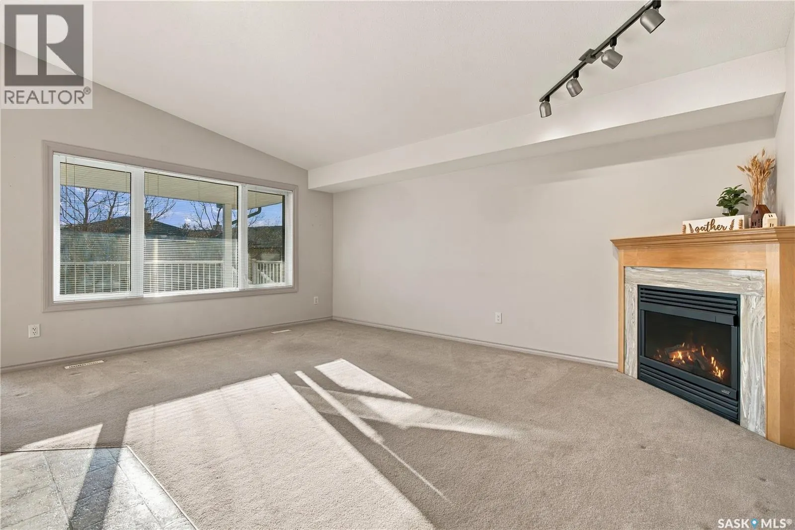 3144 Randall ROAD E