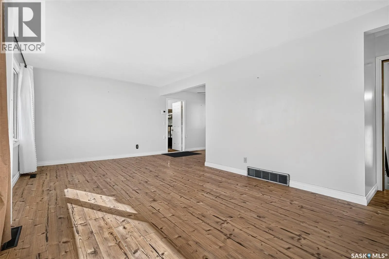 704 Norfolk AVENUE