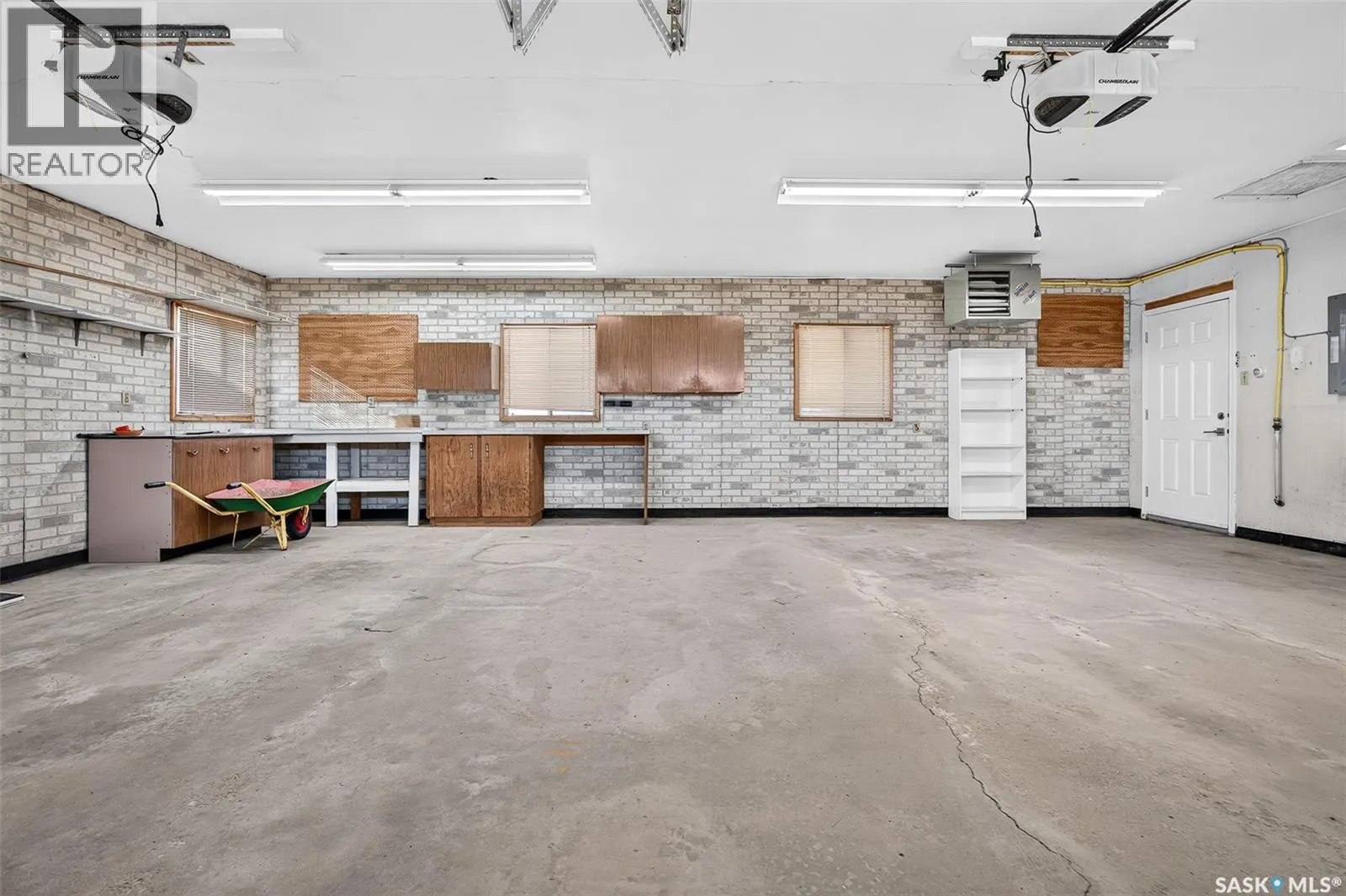 704 Norfolk AVENUE