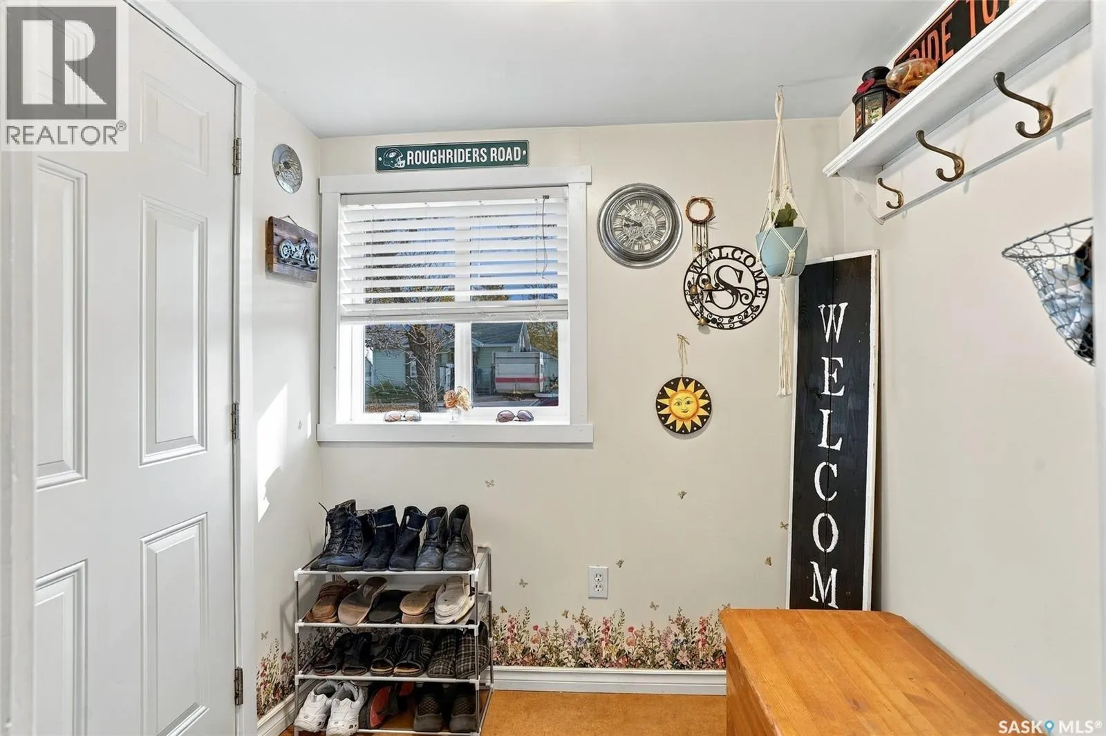 1135 K AVENUE S