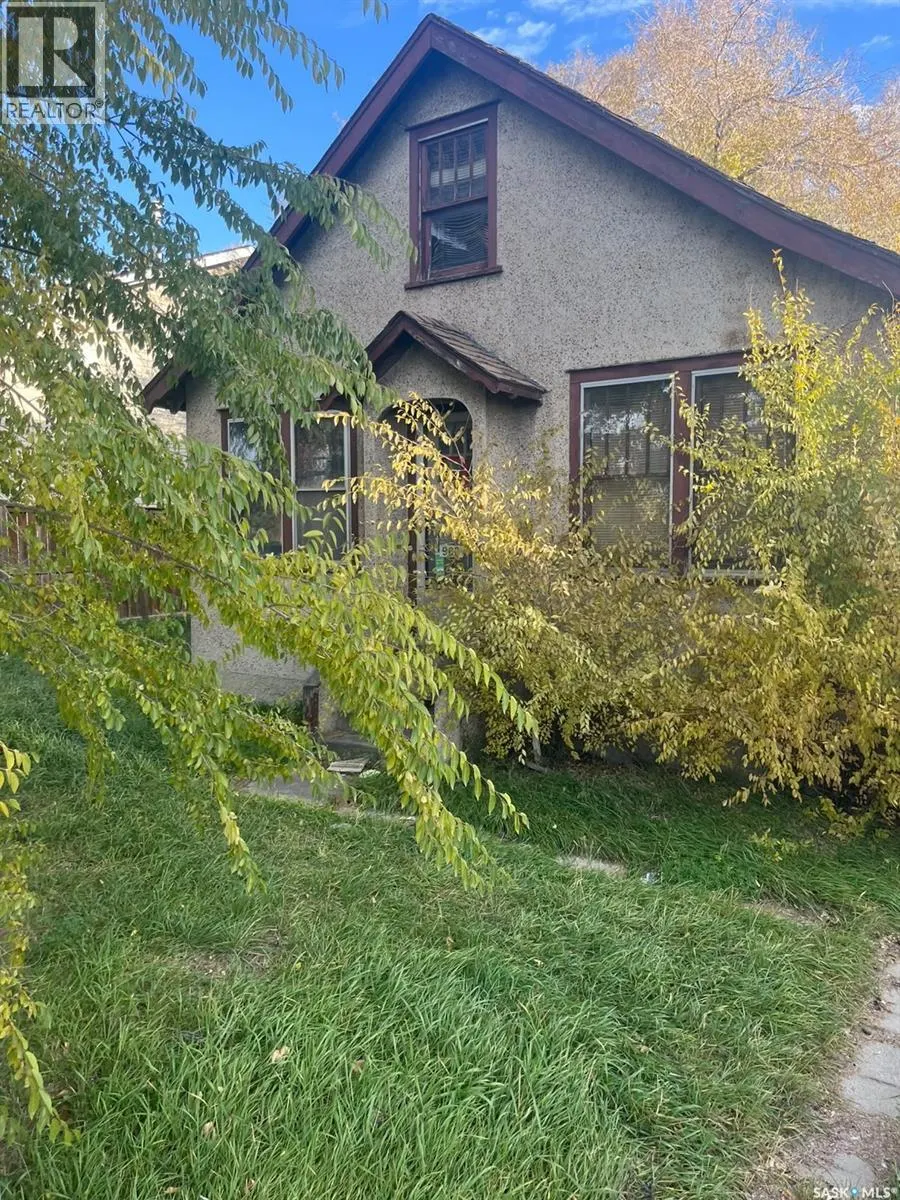 902 Gray AVENUE