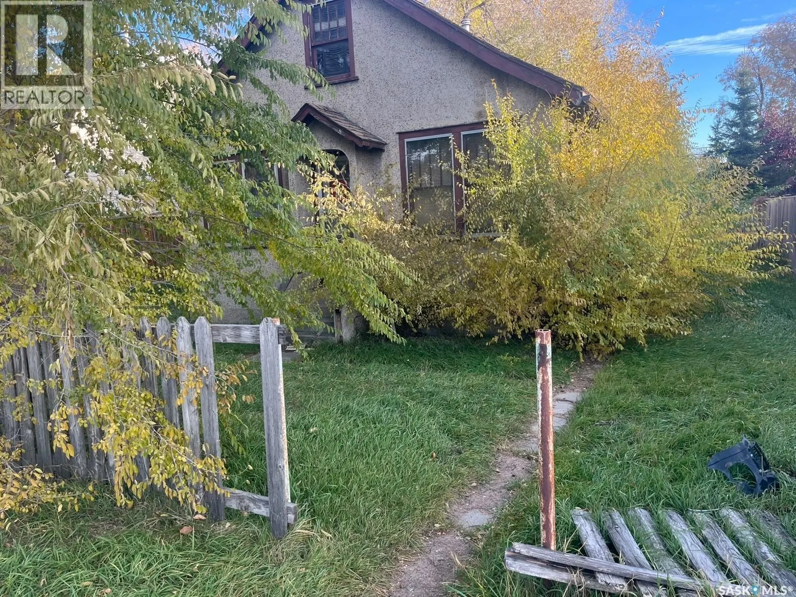 902 Gray AVENUE
