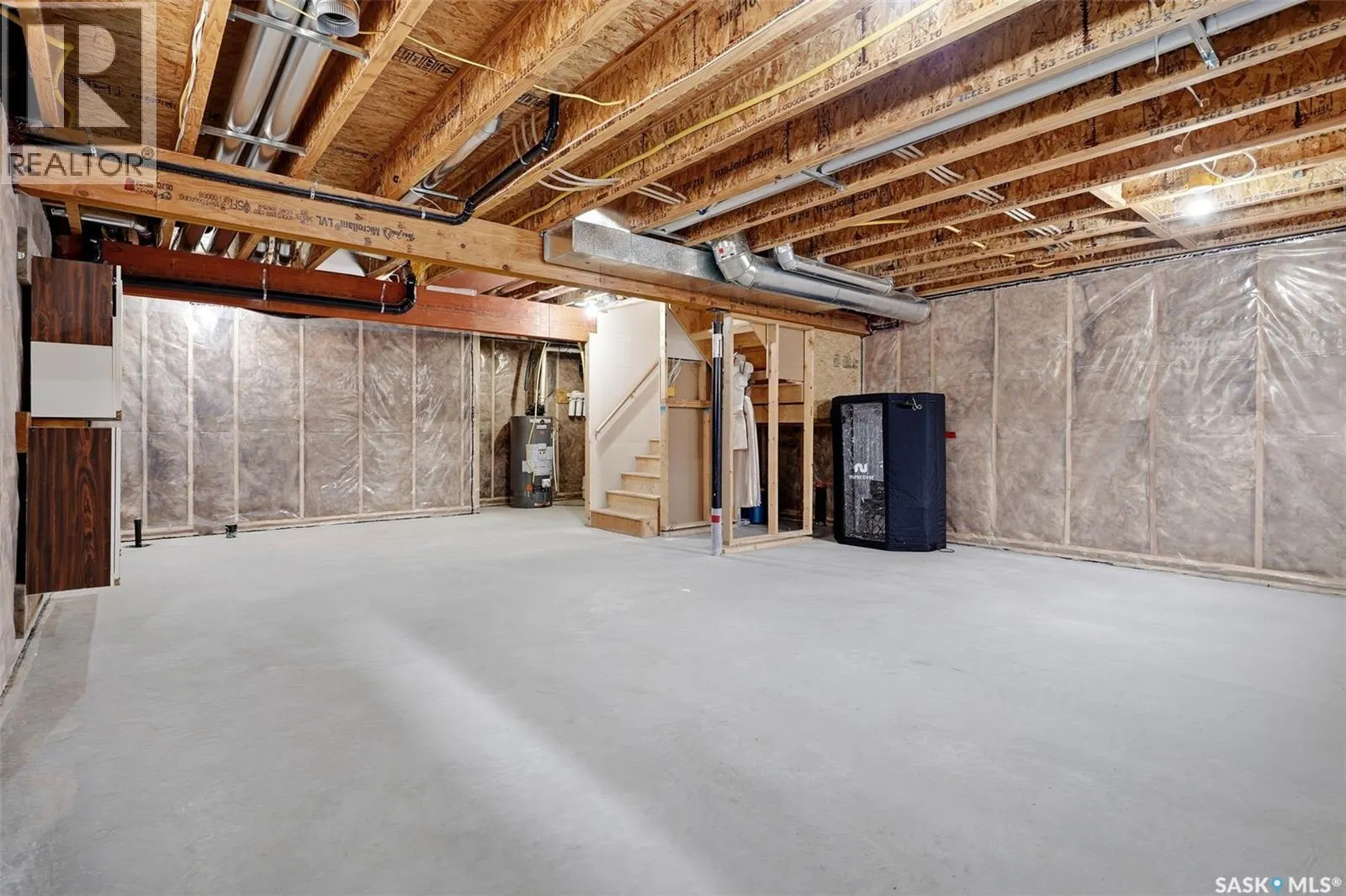 8933 Kestral DRIVE