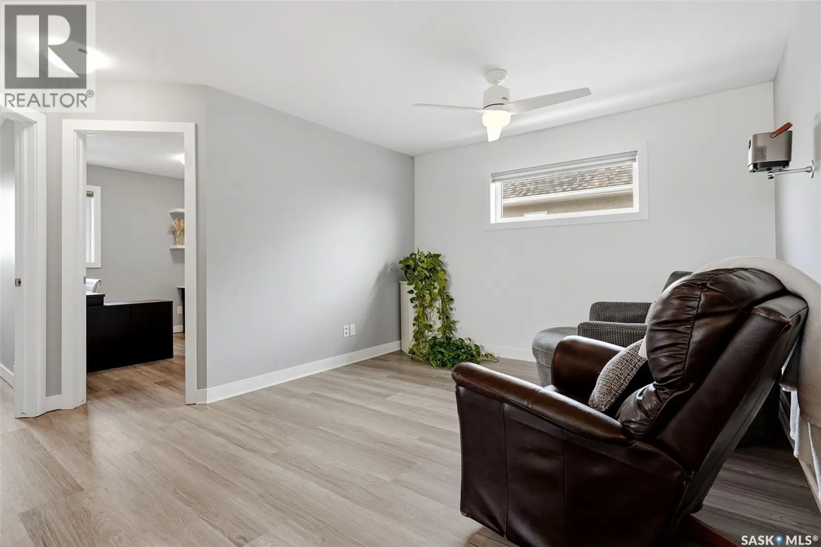 8933 Kestral DRIVE