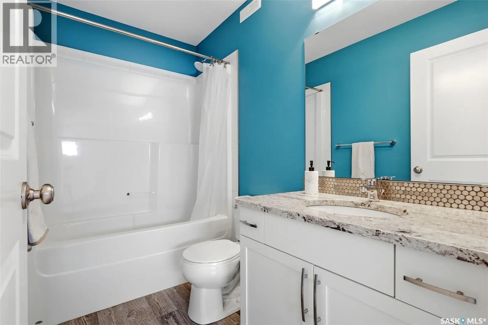 8933 Kestral DRIVE
