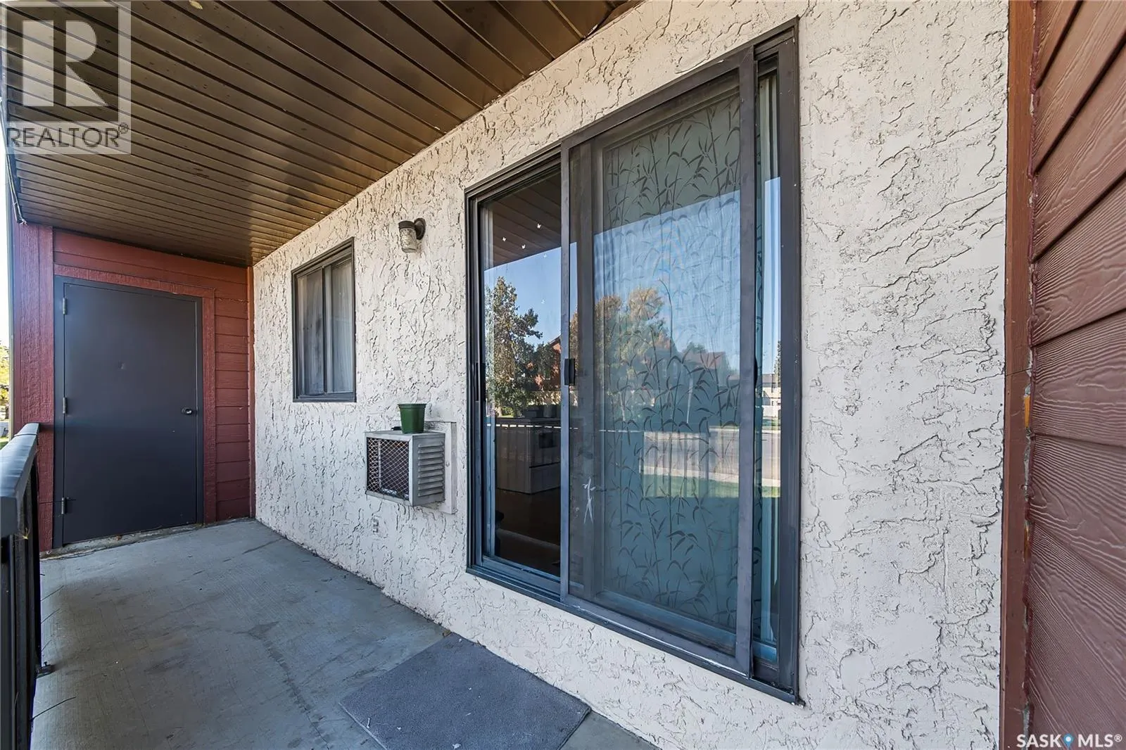 109 111 Wedge ROAD