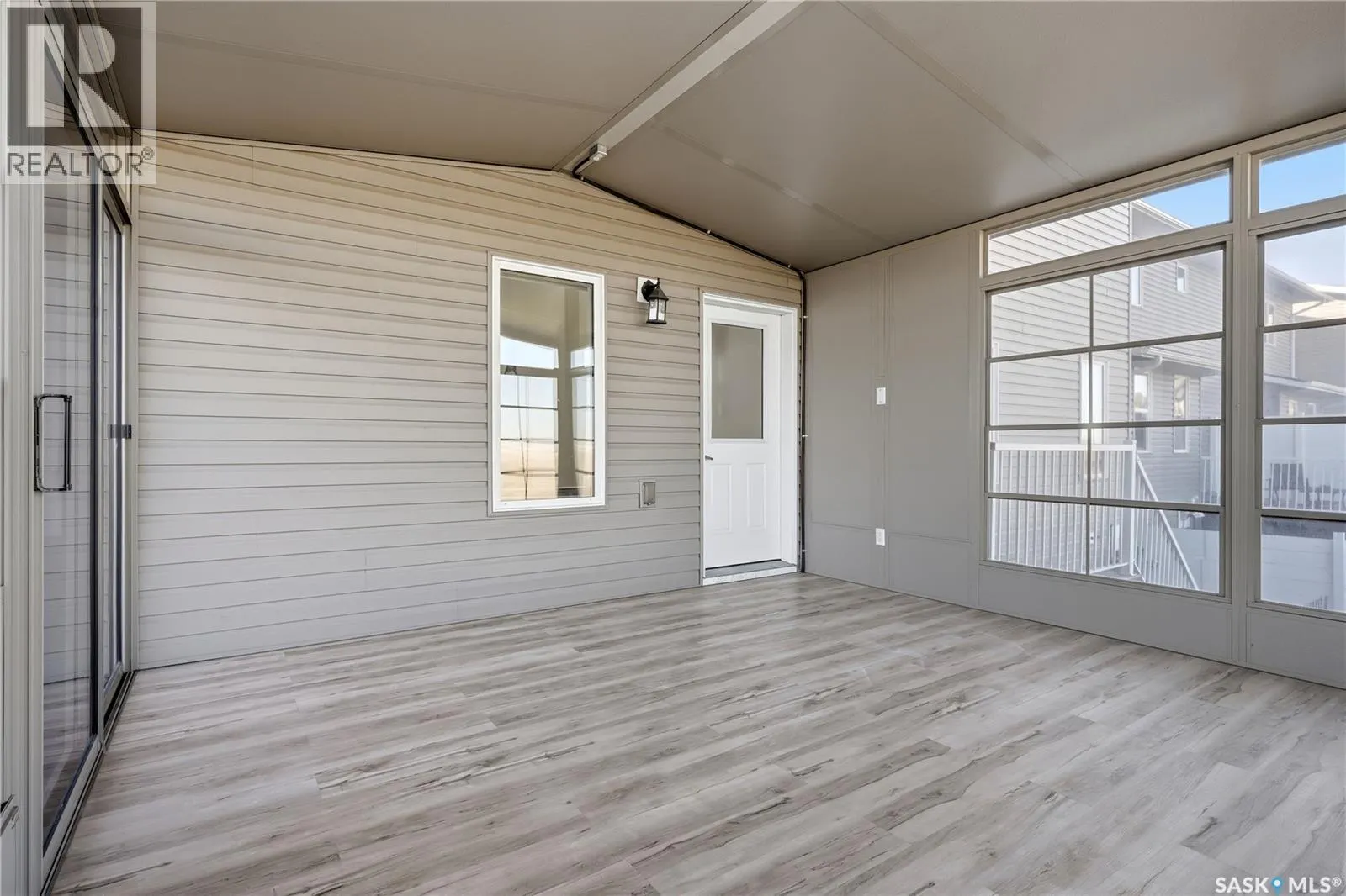 3150 Mazurak CRESCENT