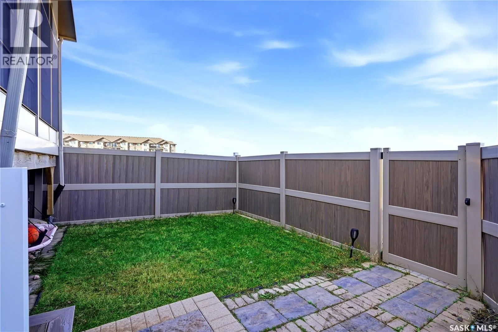 3150 Mazurak CRESCENT