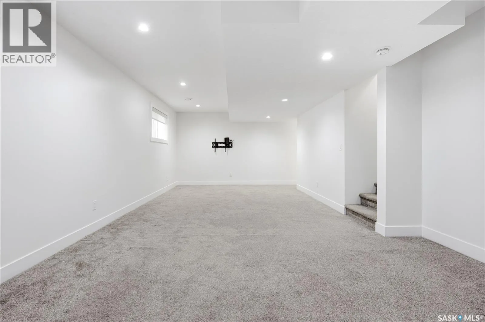 3150 Mazurak CRESCENT