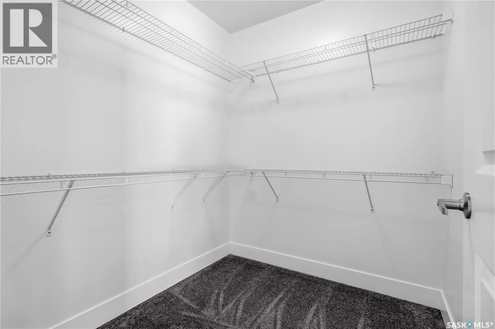 3150 Mazurak CRESCENT