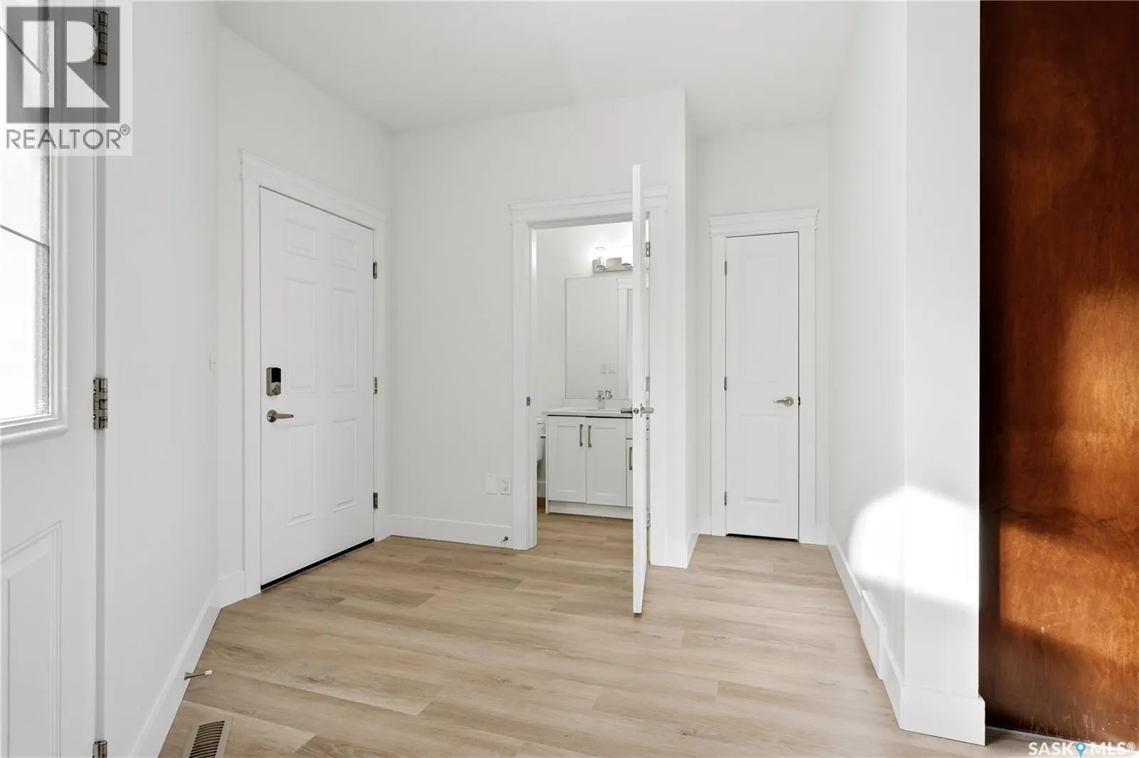 3150 Mazurak CRESCENT