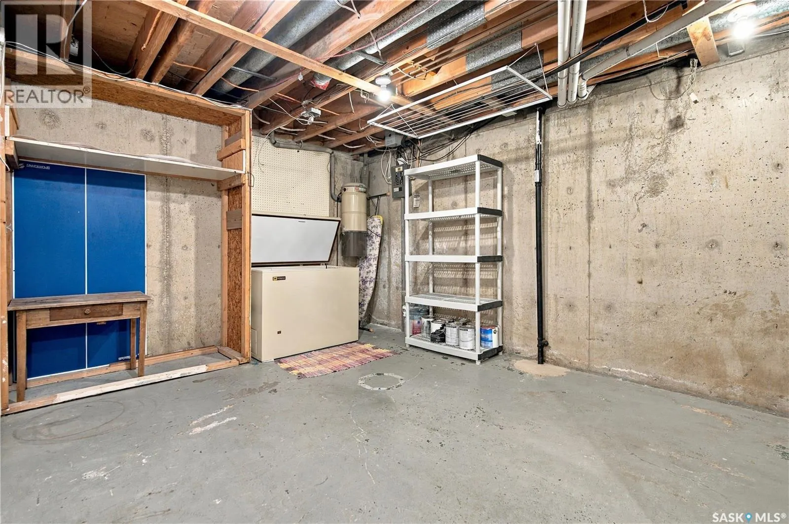 102 Oakview DRIVE