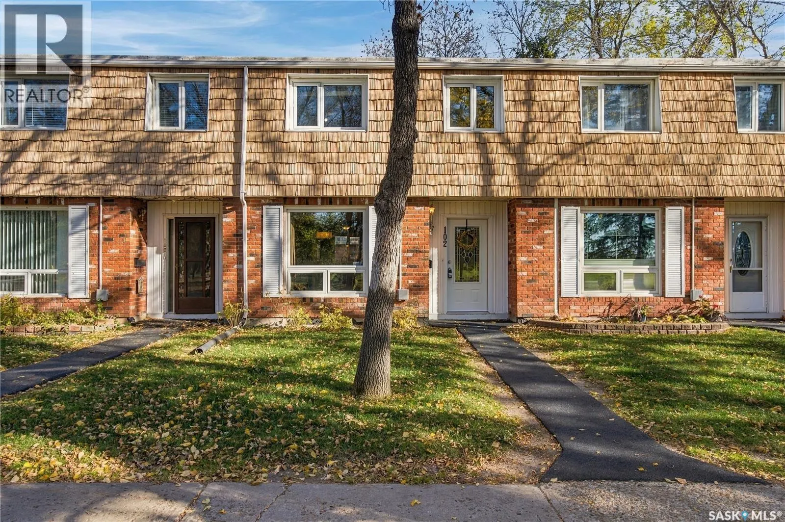 102 Oakview DRIVE