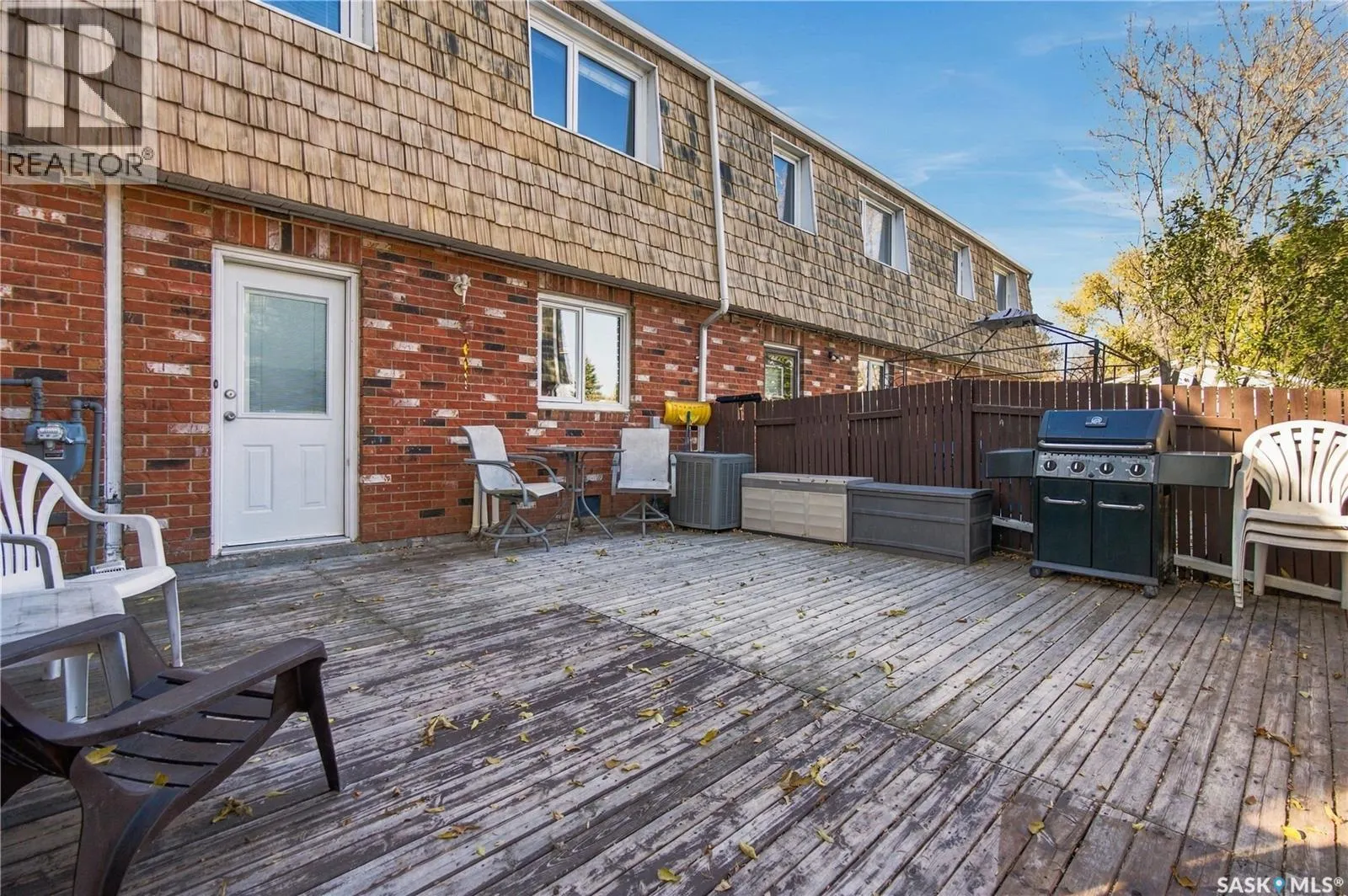 102 Oakview DRIVE