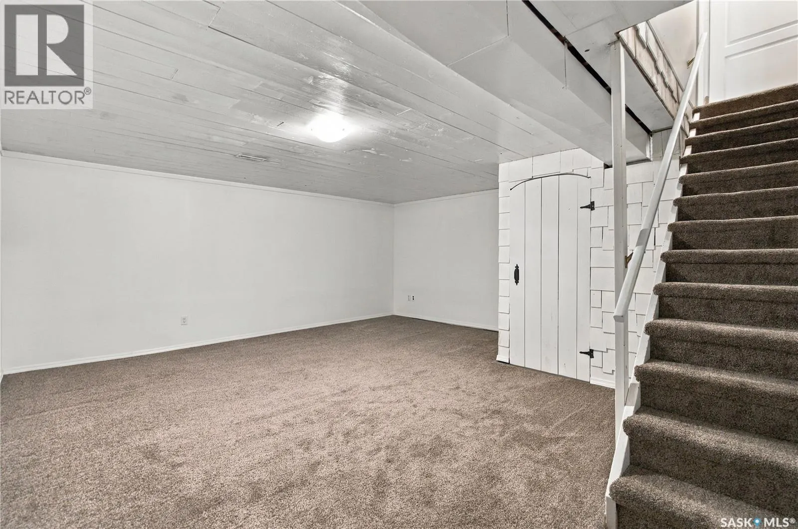 102 Oakview DRIVE