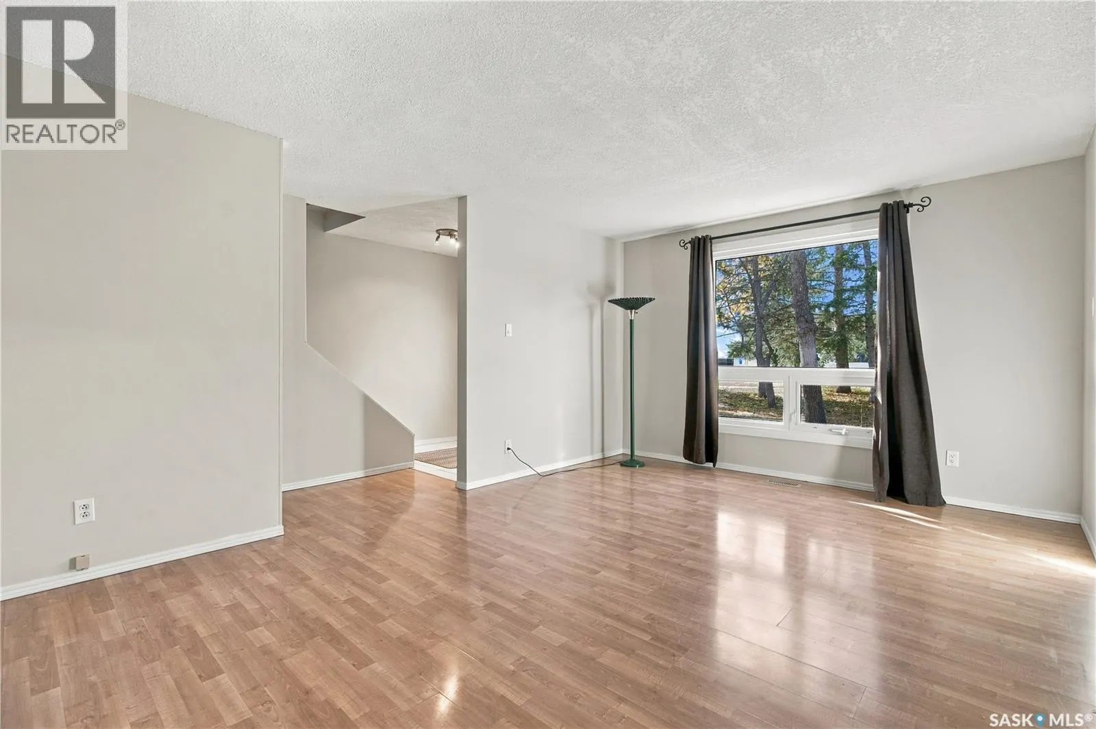 102 Oakview DRIVE