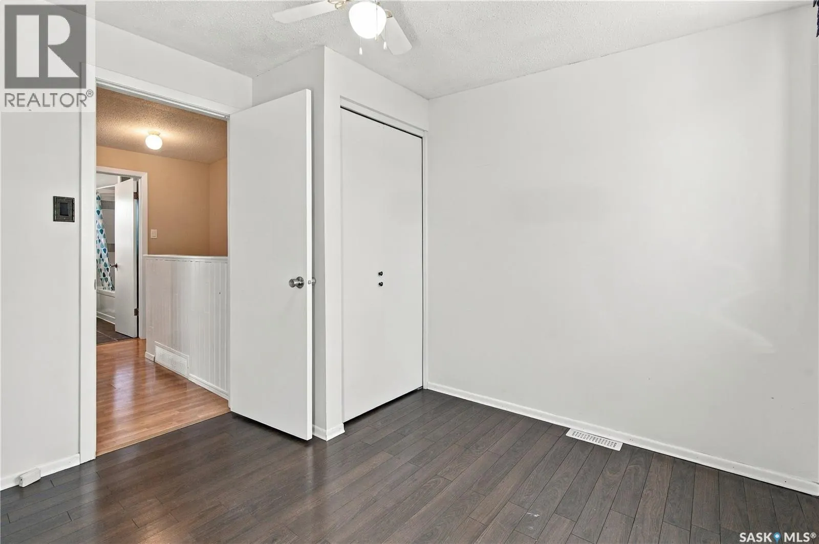 102 Oakview DRIVE