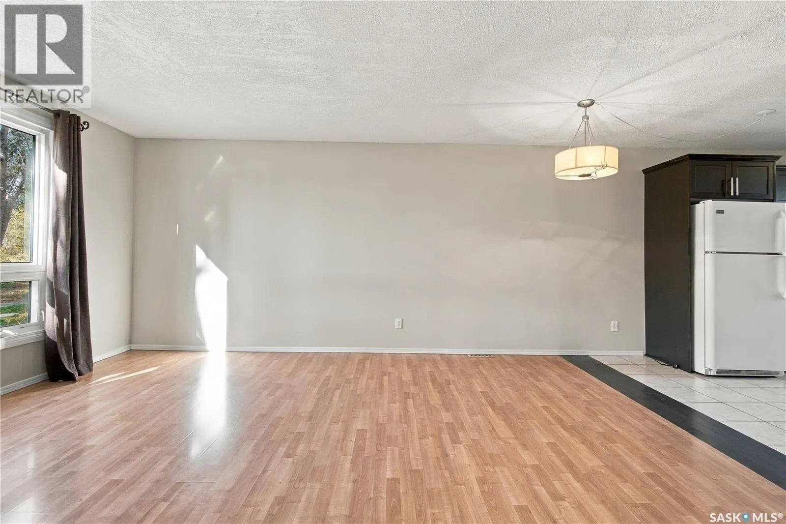 102 Oakview DRIVE