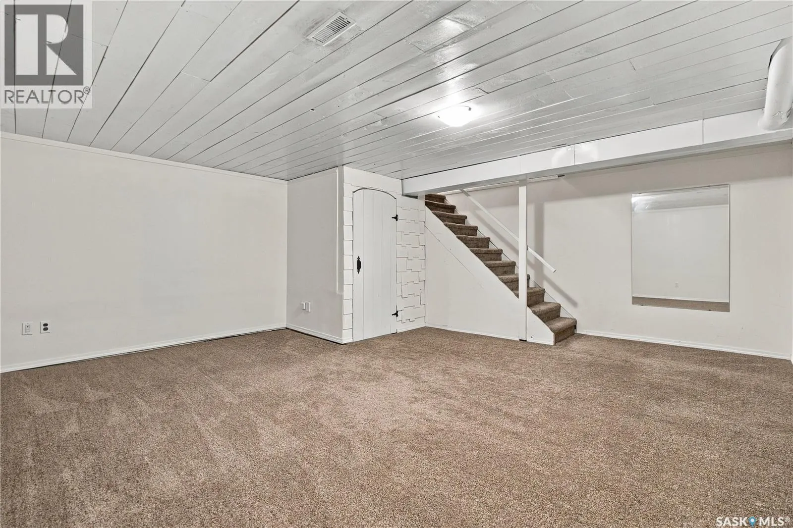 102 Oakview DRIVE