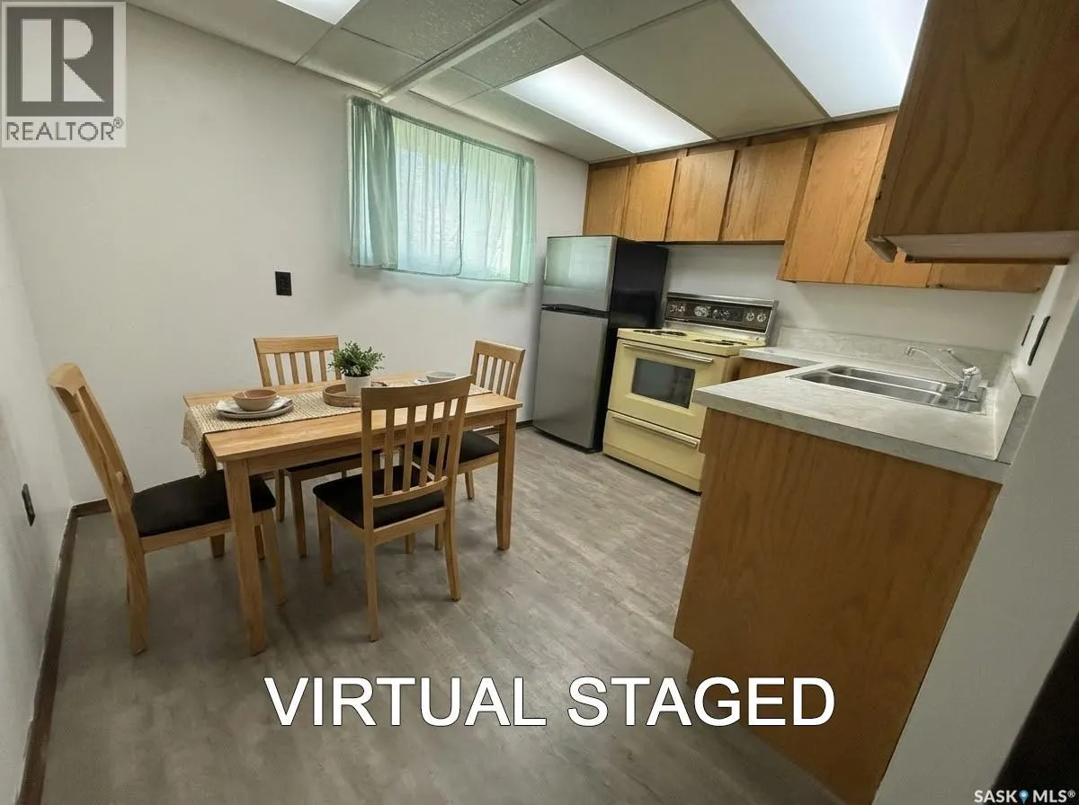 708 Grandview STREET W