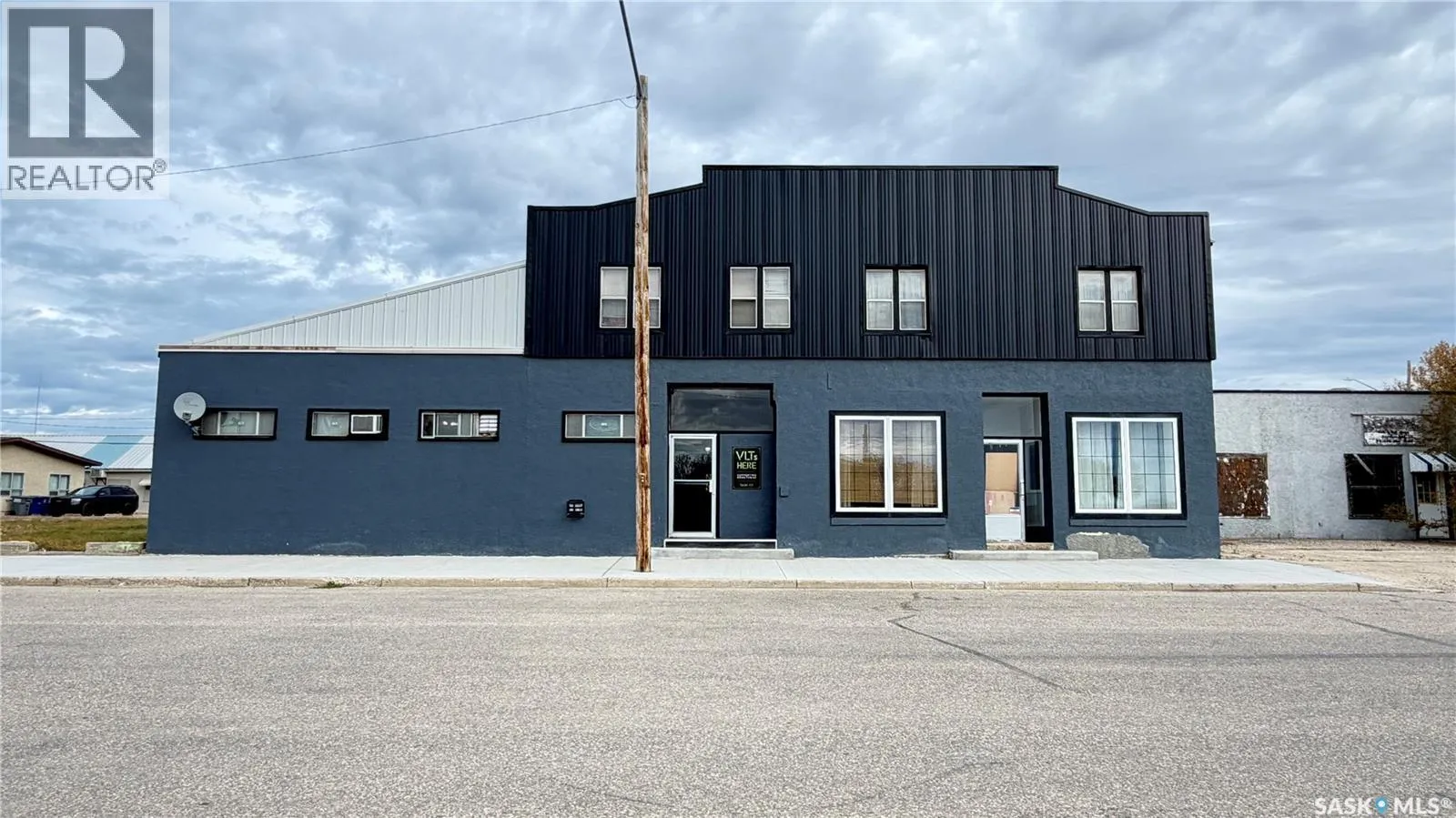 80 Railway AVENUE