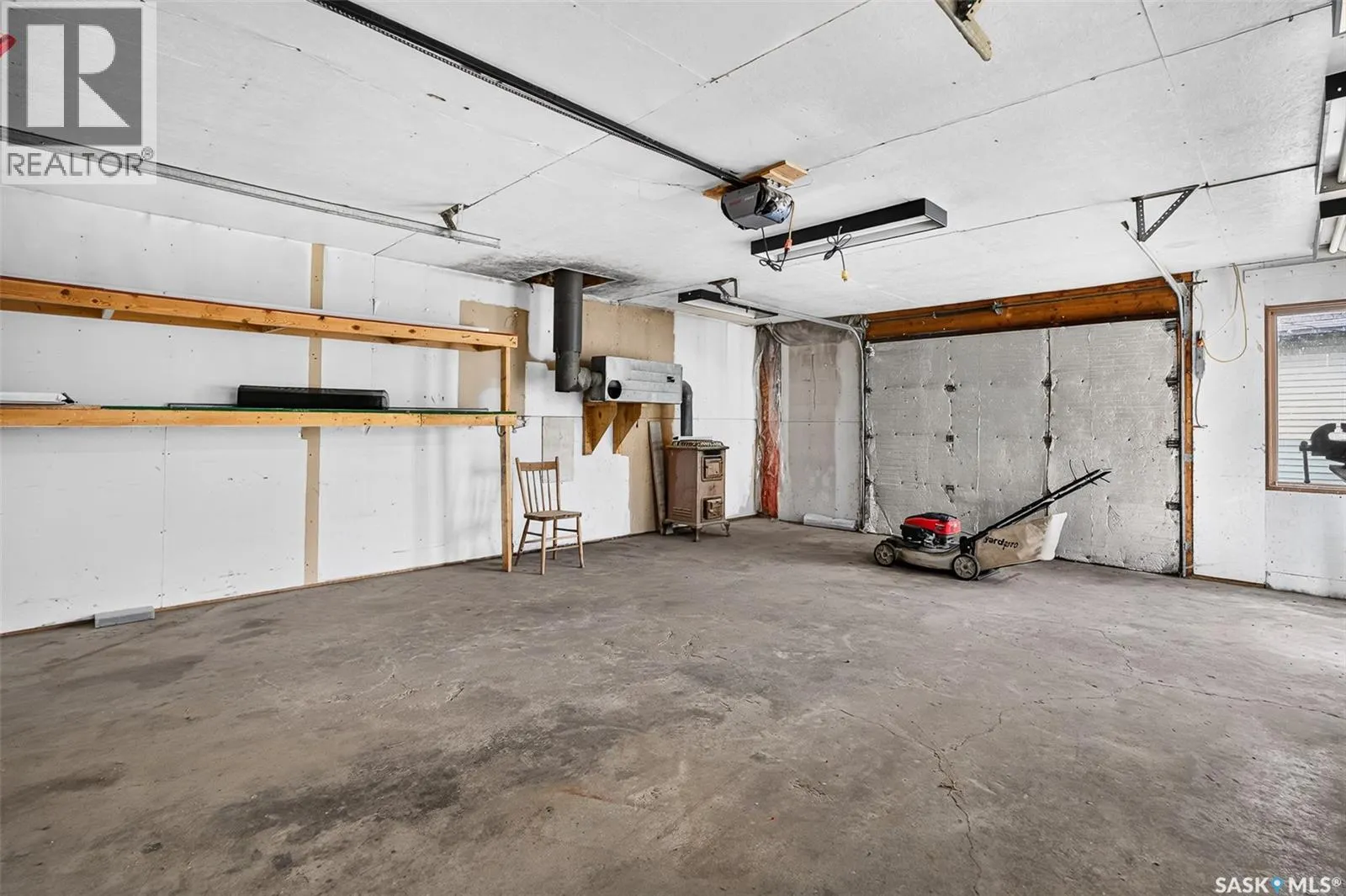 926 Montgomery STREET