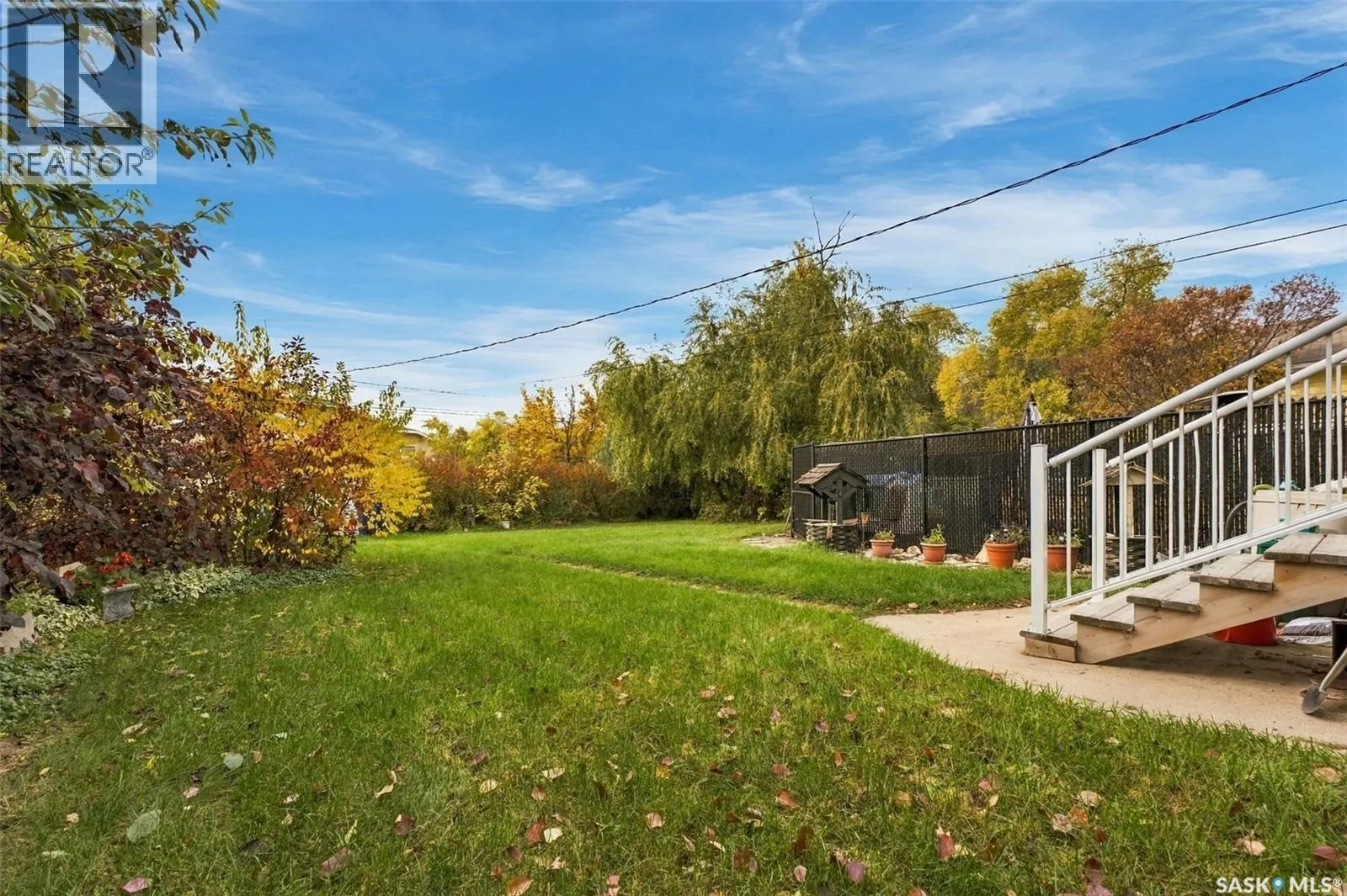 22 4th AVENUE N